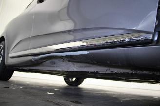 Renault Clio  picture 8