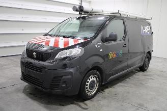skadebil auto Peugeot Expert  2022/8