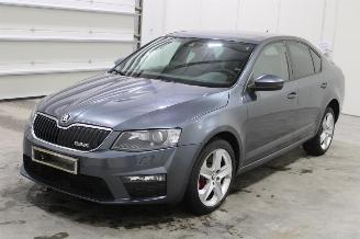 Unfallwagen Skoda Octavia  2015/6