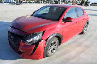 skadebil auto Peugeot 208  2021/12