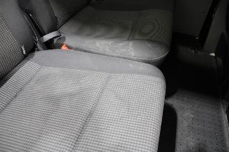 Volkswagen Transporter T6.1 Combi picture 20