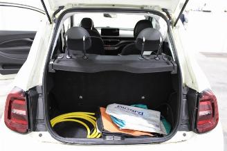 Fiat 500E  picture 19