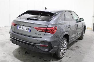 Audi Q3  picture 3
