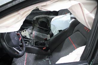 Volkswagen Golf  picture 8