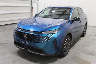 skadebil auto Peugeot 3008  2024/5