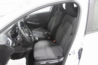 Renault Clio  picture 10