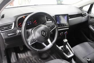 Renault Clio  picture 9