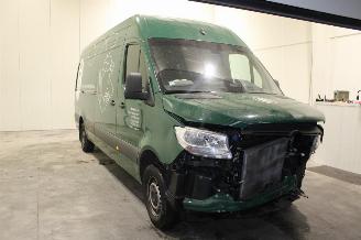 Mercedes Sprinter  picture 2