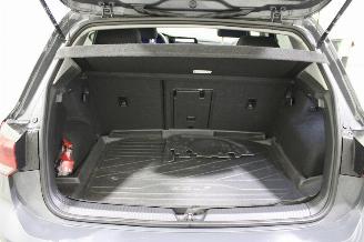 Volkswagen Golf  picture 18