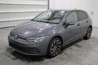 Vaurioauto  passenger cars Volkswagen Golf  2023/2