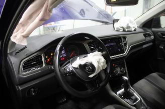 Volkswagen T-Roc  picture 10