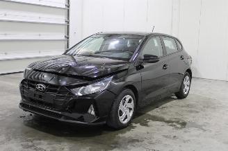 krockskadad bil auto Hyundai I-20 i20 2022/2