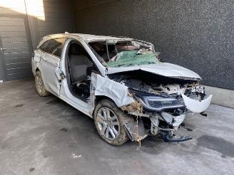demontáž osobní automobily Opel Astra DIESEL - 1600CC - 81KW 2018/7