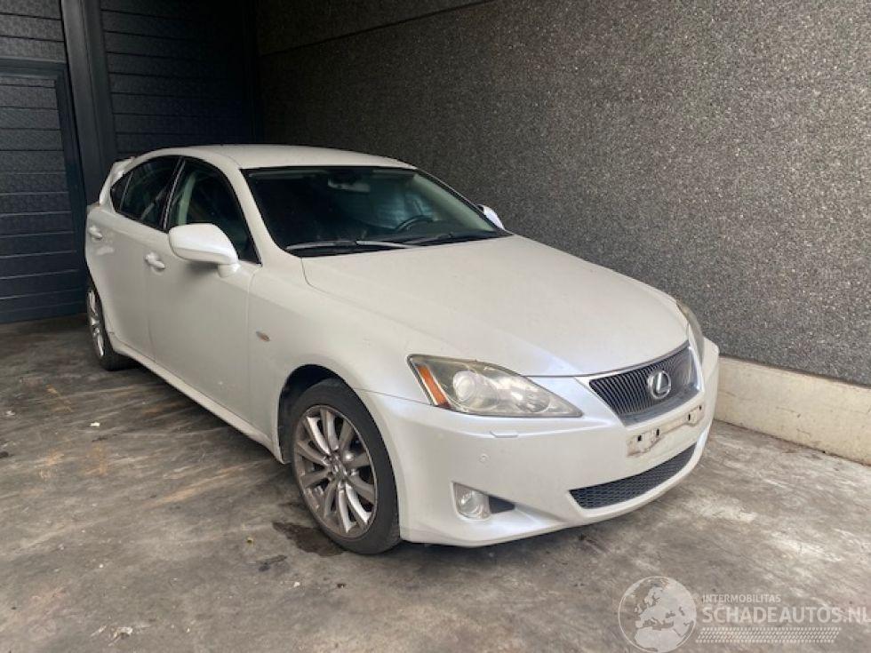 Lexus IS 2231CC - 130KW - DIESEL - EURO4