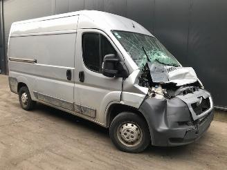 Auto da rottamare Peugeot Boxer (U9) Van 2012 2.2 HDi 130 Euro 5 Bestel  Diesel 2.198cc 96kW (131pk) FWD 2012/1