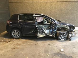 Vrakbiler auto Peugeot 308  2016/3