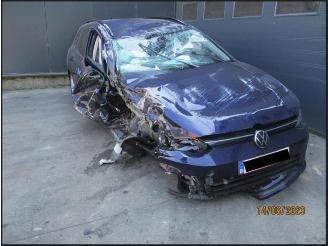 Auto da rottamare Volkswagen Golf Golf VIII Variant (GC5), Combi, 2020 1.0 TSI 12V 2021/8