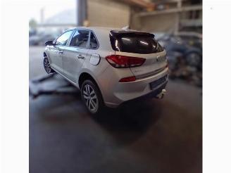 Auto da rottamare Hyundai I-30 i30 (PDEB5/PDEBB/PDEBD/PDEBE), Hatchback, 2016 1.0 T-GDI 12V 2020/7