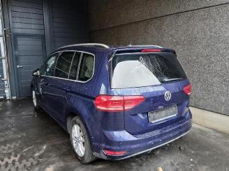 Auto da rottamare Volkswagen Touran Touran (5T1), MPV, 2015 1.6 TDI SCR BlueMotion Technology 2016/10