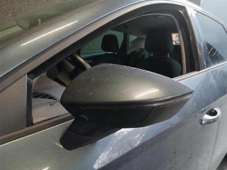 Seat Leon Leon (5FB), Hatchback 5-drs, 2012 / 2020 1.6 TDI 16V picture 6