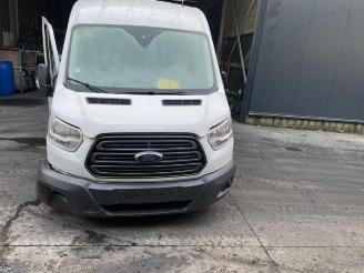 Ford Transit  picture 2