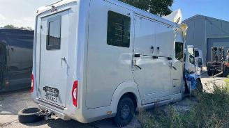 Renault Master Master III (EV/HV/UV/VA/VB/VD/VF/VG/VJ), Chassis-Cabine, 2010 2.3 dCi 165 16V FWD picture 6