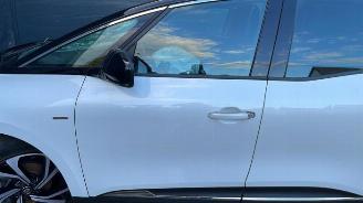 Renault Scenic  picture 4