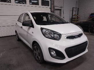 krockskadad bil auto Kia Picanto  2014/9