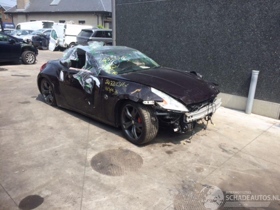 Nissan 370 z 