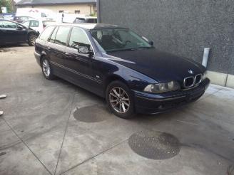 Vrakbiler auto BMW 5-serie 520d  e39 2003/1