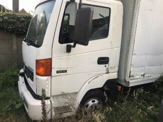 Nissan Atleon 3000cc - diesel - 6vit picture 2