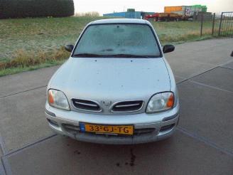 Auto da rottamare Nissan Micra Micra (K11), Hatchback, 1992 / 2003 1.0 16V 2000/12