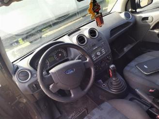 Ford Fiesta Fiesta 5 (JD/JH), Hatchback, 2001 / 2009 1.3 picture 10
