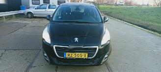 Unfallwagen Peugeot 5008  2015/1