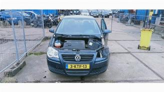 Uttjänta bilar auto Volkswagen Polo Polo IV (9N1/2/3), Hatchback, 2001 / 2012 1.4 16V 75 2005/9