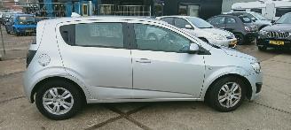 Chevrolet Aveo  picture 3