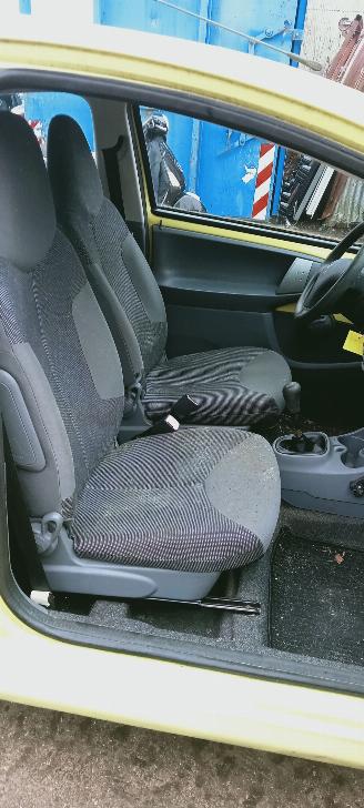 Peugeot 107  picture 9