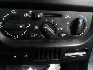 Peugeot 1007 1007 (KM), Hatchback 3-drs, 2004 / 2011 1.4 picture 5