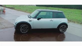 Mini Mini Mini (R50/53), Hatchback, 2001 / 2007 1.6 16V Cooper picture 2