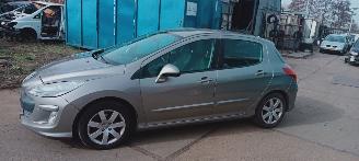 Peugeot 308  picture 2