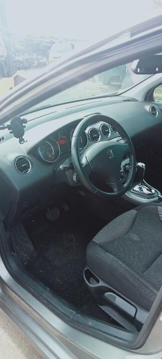 Peugeot 308  picture 10