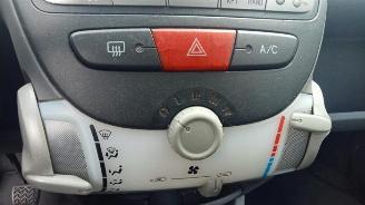 Toyota Aygo Aygo (B10), Hatchback, 2005 / 2014 1.0 12V VVT-i picture 5