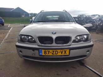 Vrakbiler auto BMW 3-serie 3 serie Touring (E46/3), Combi, 1999 / 2006 318i 16V 2004/6