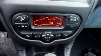 Peugeot 206  picture 5