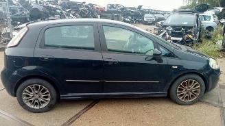 Fiat Punto Punto Evo (199), Hatchback, 2008 / 2012 1.3 JTD Multijet 85 16V Euro 5 picture 4