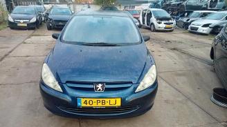 Autoverwertung Peugeot 307 307 (3A/C/D), Hatchback, 2000 / 2009 1.4 16V 2004/4