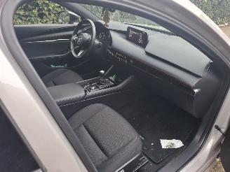 Mazda 3 New mazda 3 2.5 hybride  rijdbaar  1 spatbord spuiten vv picture 13