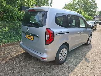 Renault Kangoo New Kangoo 15  dci 39000km gerepareerd incl e3000bp picture 7
