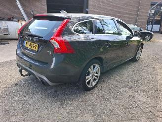 Volvo V-60 V60 T3 trekhaak 2013geen schade fijne auto picture 9