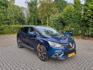 Vaurioauto  passenger cars Renault Grand-scenic 1.5 DCI 110 Aut. Bose Pano HeadUP 2017/1